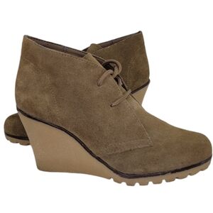 Kelsi Dagger Fanetta Suede Wedge Ankle Bootie in Tan Size 6